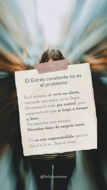 No te está “doliendo el estrés”.

Te duele no poder parar sin sentirte culpable.

Te duele que tu cuerpo esté al límite y aún así sigas exigiéndole.

Te duele vivir en alerta, como si apagaras fuegos todo el día.

Y lo peor: que sientas que no tienes alternativa.
No es ser responsable. No es productividad.
Es supervivencia.

Y a veces, la única manera en que tu cuerpo logra ser escuchado es obligándote a parar.

No estás sola ❣️Un gusto acompañarte
Namaste @feliz.instante 💛
.
.
.
#estrés #autoexigencia #amorprópio #ansiedad